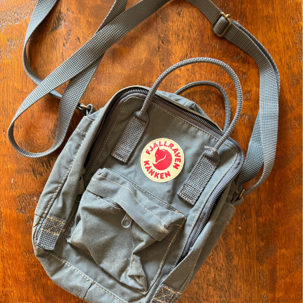 Fjallraven Kanken Sling crossbody bag